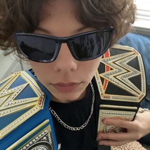 Meet your Posher, Connor